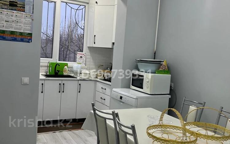 3-комнатная квартира, 61.2 м², 4/5 этаж, Қойгелді 209 — айтеке би