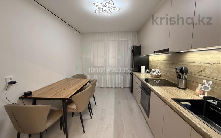 1-бөлмелі пәтер · 43.5 м² · 7/9 қабат, Камзина 130/3, бағасы: 26 млн ₸ в Павлодаре — фото 2