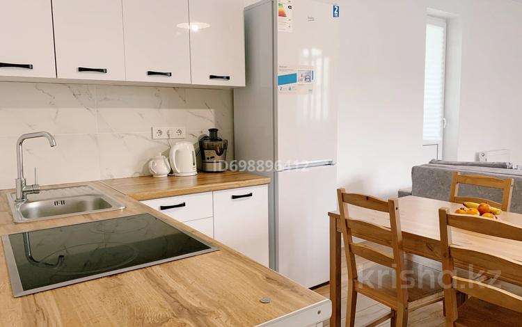 2-комнатная квартира · 50 м² · 7/10 этаж помесячно, Кенесары хана 54