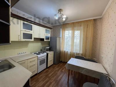 2-комнатная квартира, 54 м², 5/10 этаж помесячно, мкр Юго-Восток, Мкр Юго-Восток, мкр Степной 4 2 за 180 000 〒 в Караганде, Казыбек би р-н