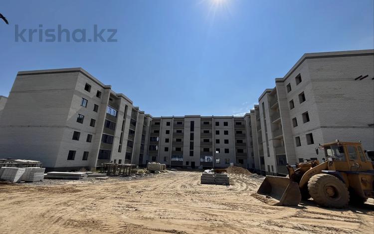2-комнатная квартира · 71.6 м² · 4/5 этаж, мкр. Алтын орда 355 за 15 млн ₸ в Актобе — фото 2