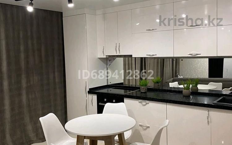 2-бөлмелі пәтер · 60 м² · 2/9 қабат, Пермитина, бағасы: 5 000 〒 в Усть-Каменогорске — фото 2