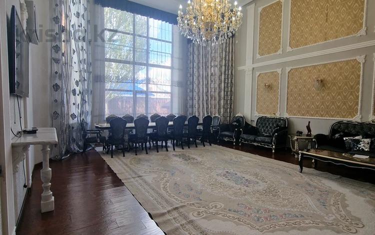 Отдельный дом · 6 комнат · 280 м² · 12 сот., мкр 41-й разъезд, Ясное 222 за 85 млн 〒 в Актобе — фото 2