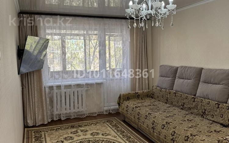3-бөлмелі пәтер · 62.3 м² · 4/5 қабат, Пришахтинск, 23й микрорайон 18, бағасы: 18 млн ₸ в Караганде, Алихана Бокейханова р-н — фото 2