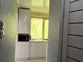 3-бөлмелі пәтер · 62.3 м² · 4/5 қабат, Пришахтинск, 23й микрорайон 18, бағасы: 18 млн ₸ в Караганде, Алихана Бокейханова р-н — фото 10