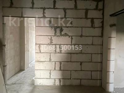 Пәтерлер в Мангистауской обл.: 3-бөлмелі пәтер · 120 м² · 8/10 қабат, 17-й мкр, бағасы: 60 млн 〒 3-бөлмелі пәтер · 120 м² · 8/10 қабат, 17-й мкр, бағасы: 60 млн 〒 в Актау