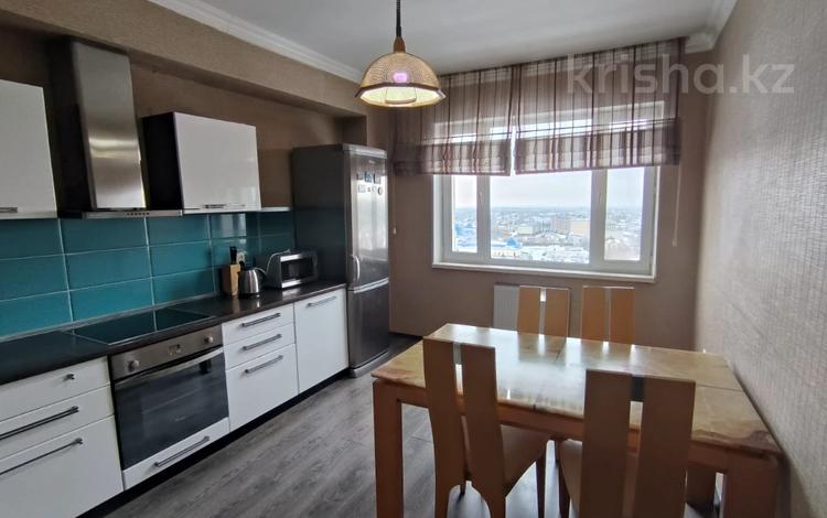3-комнатная квартира · 107 м² · 10/12 этаж, мкр Юго-Восток, Пр. Республики за 32 млн ₸ в Караганде, Казыбек би р-н — фото 2