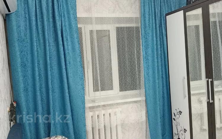 1-бөлмелі пәтер · 36 м² · 1/3 қабат, Алматы, бағасы: 8.4 млн ₸ в Уральске — фото 2