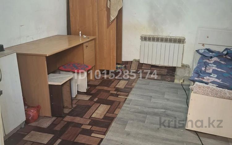 Отдельный дом · 1 комната · 10 м² · 4 сот., мкр Айгерим-2 Уркер 22 за 45 000 ₸ в Алматы, Алатауский р-н — фото 2