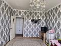 2-бөлмелі пәтер · 55 м² · 4/5 қабат, мкр Асар 21 — Жаңа ғасыр кафесі мен Сымбат магазинның қиылысы. 5 этажды жасыл үйлер, бағасы: 25 млн ₸ в Шымкенте, Абайский р-н