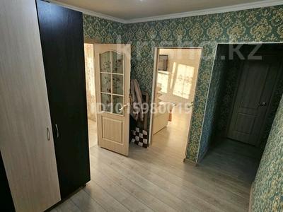 2-бөлмелі пәтер · 56 м² · 5/5 қабат, 2 ш/а., Братьев Жубановых 308/2, бағасы: 18 млн ₸ в Актобе, мкр 8