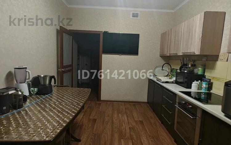 2-комнатная квартира · 60 м² · 9/10 этаж, мкр Юго-Восток, Сарыарка 31 за 25 млн 〒 в Караганде, Казыбек би р-н — фото 17