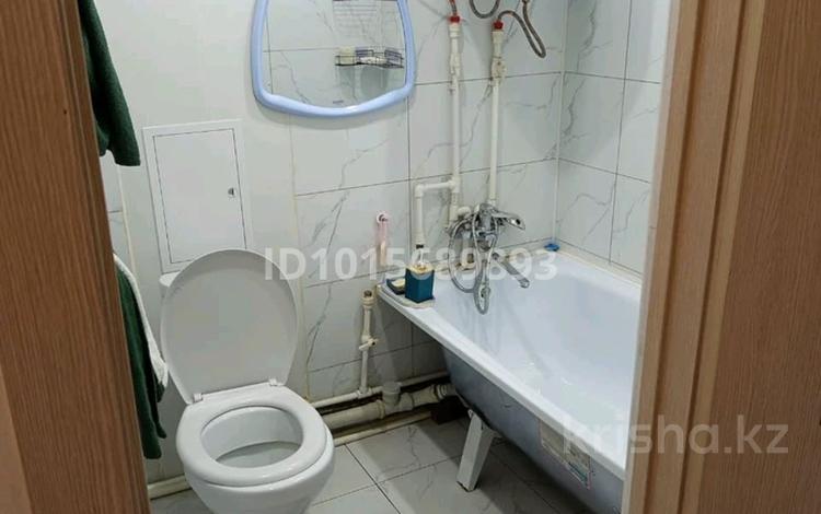 2-бөлмелі пәтер · 45 м², 3 микрорайон 10, бағасы: 100 000 ₸ в Абай — фото 2