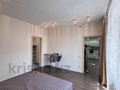 2-комнатная квартира · 79.6 м² · 1/3 этаж, Жанибекова 68/1 за 35.7 млн ₸ в Караганде, Казыбек би р-н