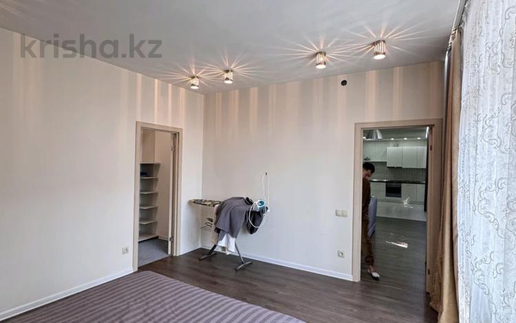 2-комнатная квартира · 79.6 м² · 1/3 этаж, Жанибекова 68/1 за 35.7 млн ₸ в Караганде, Казыбек би р-н — фото 2