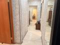 5-бөлмелі пәтер · 84.5 м² · 3/5 қабат, 1-квартал 10, бағасы: 21 млн ₸ в Караганде, Алихана Бокейханова р-н — фото 10