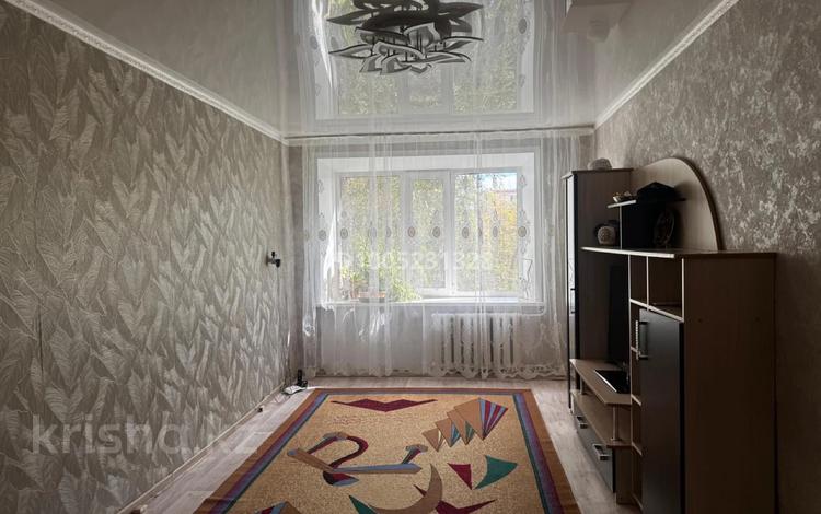 3-бөлмелі пәтер · 60 м² · 3/5 қабат, 2 микрорайон 4 — Юность, бағасы: 11 млн ₸ в Лисаковске — фото 2