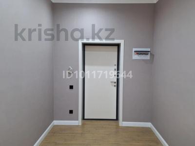 3-комнатная квартира · 122 м², Героя Советского Союза Рамаева 2/1 — Пересечение по ул.Тауелсиздик за 65 млн ₸ в Уральске
