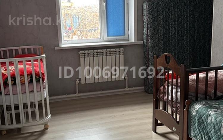 Отдельный дом · 7 комнат · 182 м² · 5 сот., мкр Новый Город, улица Нерчинская 59 за 33 млн 〒 в Караганде, Казыбек би р-н — фото 2