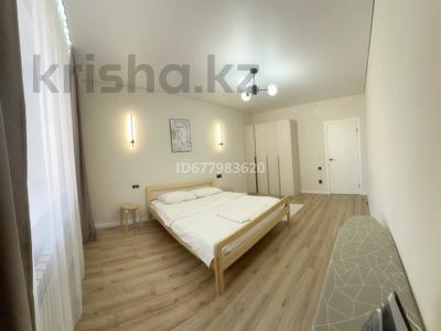 3-комнатная квартира · 100 м² · 1/9 этаж, Молдавская — CITY CENTER , ЦЕНТР( ТЕПЛАЯ,со всеми условиями) за 30 000 〒 в Уральске