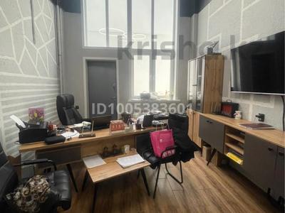 Свободное назначение, офисы, магазины и бутики, склады, салоны красоты, фитнес и спорт, образование, развлечения, конференц-залы, кабинеты и рабочие места, студии · 10 м² за 100 000 〒 в Алматы, Бостандыкский р-н