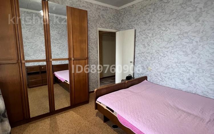 3-бөлмелі пәтер, 70 м², 8/9 қабат ай сайын, мкр Аксай-4 81 — Улыкбека, бағасы: 350 000 〒 в Алматы, Ауэзовский р-н — фото 19