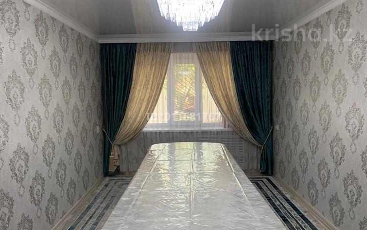 4-комнатная квартира · 74.9 м² · 1/5 этаж, мкр Акбулак 26 — На против бани Сан-Дель за 20 млн ₸ в Таразе — фото 2