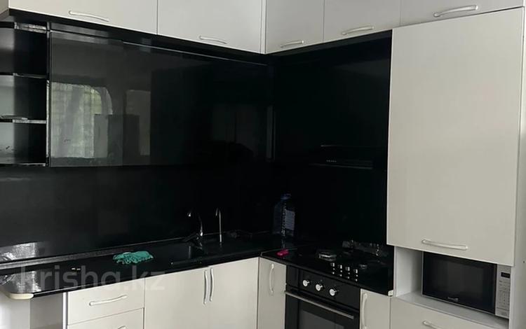 2-бөлмелі пәтер · 60 м² · 4/5 қабат, Айнабұлақ-3 ш/а., бағасы: 37.5 млн ₸ в Алматы, Жетысуский р-н — фото 2