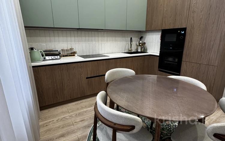2-комнатная квартира · 60 м² · 12/13 этаж, Жубан Молдагалиев 3 за 46 млн ₸ в Астане, Нура р-н — фото 2