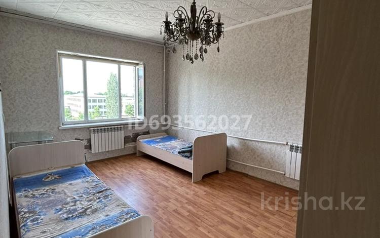 1-бөлмелі пәтер, 34 м², 4/5 қабат ай сайын, Массив Карасу 21, бағасы: 50 000 〒 в Таразе — фото 4