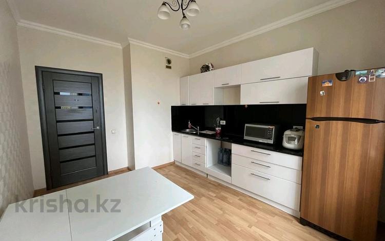 2-комнатная квартира, 65 м², 12/19 этаж, К. Аманжолова 28/2 — Нажимеденова