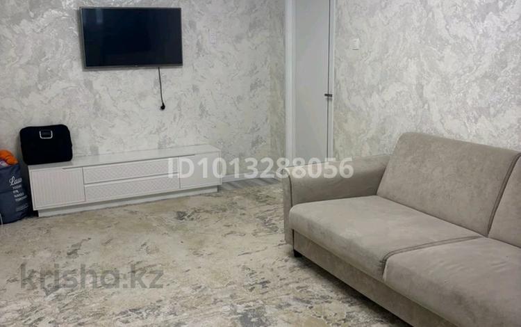 2-бөлмелі пәтер · 48 м² · 1/5 қабат, Щурихина — Абая, бағасы: 25 млн ₸ в Уральске, мкр Школьник — фото 2