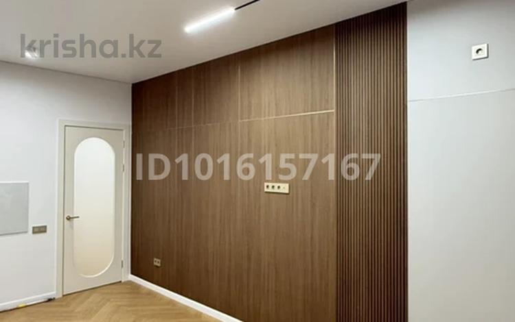 2-комнатная квартира · 41 м² · 4/12 этаж, Жумекен Нажимеденов 5 за ~ 29.8 млн ₸ в Астане, Сарайшык р-н — фото 2