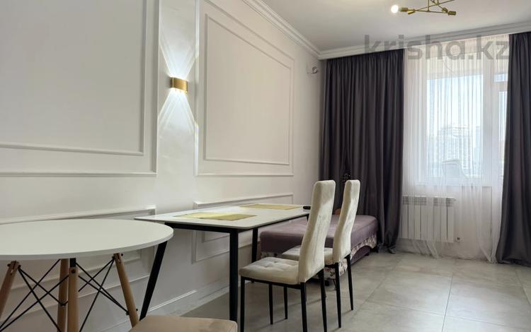 2-комнатная квартира · 42.4 м² · 10/17 этаж, Сыганак 32 за 27 млн ₸ в Астане, Нура р-н — фото 2