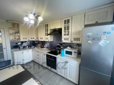 4-комнатная квартира · 77 м² · 4/6 этаж, Кожедуба 52 за 31 млн 〒 в Усть-Каменогорске