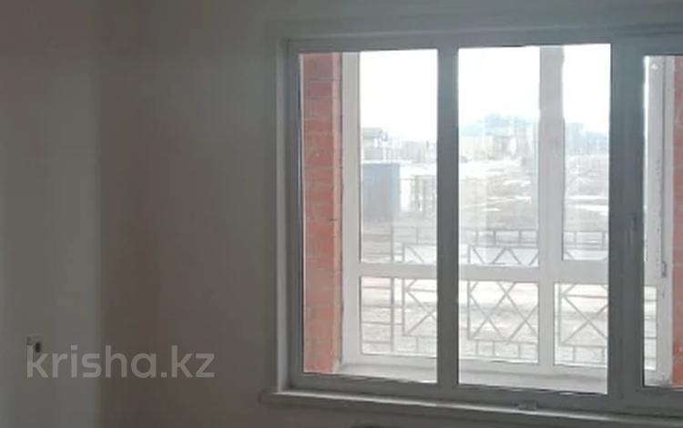 1-бөлмелі пәтер · 44 м² · 1/9 қабат, Хиуаз Доспанова 34, бағасы: 10 млн ₸ в Аксу — фото 6