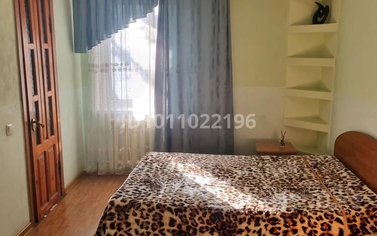 4 комнаты · 200 м² · 1/2 этаж, Байшешек — Пересечение ул .Тулебаева и Байшешек за 95 000 ₸ в Астане, Сарайшык р-н — фото 2