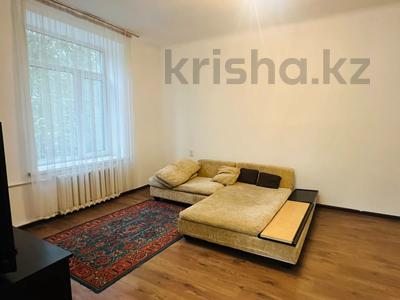 3-бөлмелі пәтер · 74 м² · 3/3 қабат, Желтоксан 144 — Кабанбай батыра, бағасы: 75 млн ₸ в Алматы, Алмалинский р-н