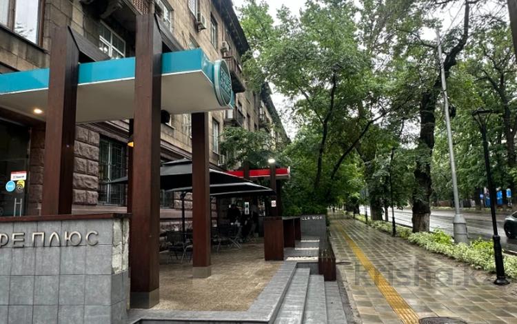 3-бөлмелі пәтер · 74 м² · 3/3 қабат, Желтоксан 144 — Кабанбай батыра, бағасы: 76 млн ₸ в Алматы, Алмалинский р-н — фото 14