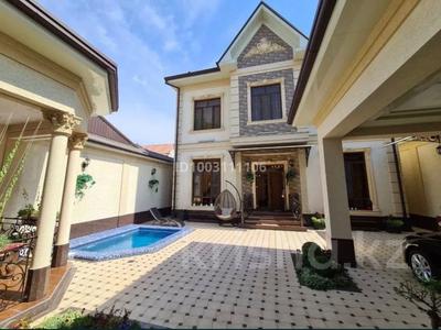 Дом · 4 комнаты · 400 м², Туркестанская за 80 000 〒 в Шымкенте, Аль-Фарабийский р-н