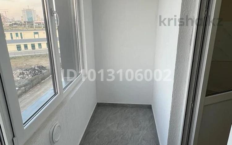 1-комнатная квартира · 35 м² · 9/17 этаж, Улы Дала 14 — Uia daryn A, С РЕМОНТОМ за 22.5 млн ₸ в Астане, Нура р-н — фото 4