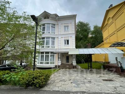 4-комнатная квартира · 400 м² · 1/3 этаж, Достык 341 за 2.6 млн ₸ в Алматы