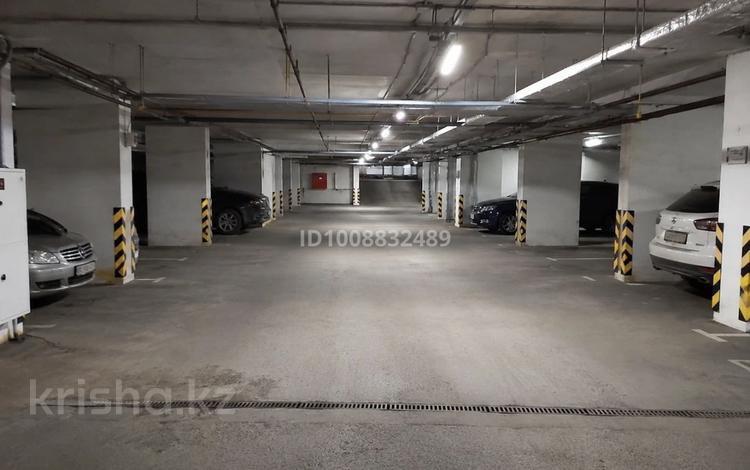 Паркинг · 18 м² · Темирбека Жургенова 18/1 — Нажмиденова за 40 000 ₸ в Астане, Сарайшык р-н — фото 2