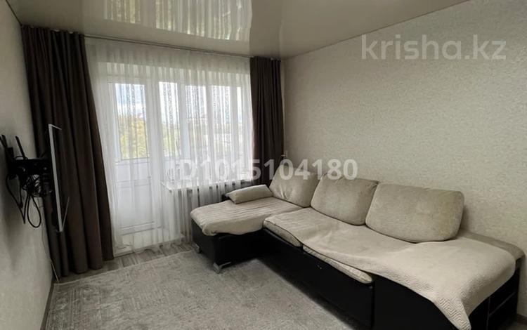 3-комнатная квартира · 60.7 м² · 5/5 этаж, мкр Михайловка , Крылова 26 за 22 млн ₸ в Караганде, Казыбек би р-н — фото 2