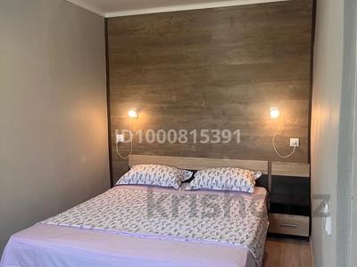 1-комнатная квартира · 55 м² · 2/5 этаж, Первомайская — Ауэзова за 2 000 〒 в Семее