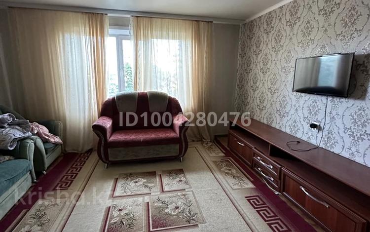 2-бөлмелі пәтер · 56 м² · 1/9 қабат, Спартака 2а 2а, бағасы: 140 000 ₸ в Семее, Красный Кордон — фото 8