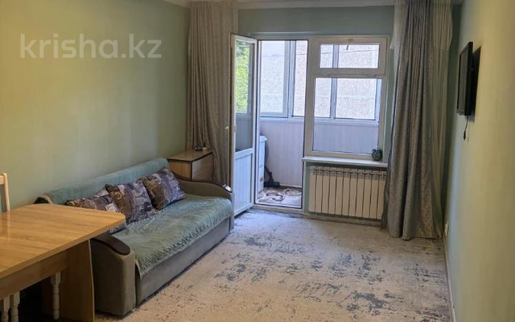 3-бөлмелі пәтер · 70 м² · 2/5 қабат, мкр Мамыр-2, бағасы: 48 млн ₸ в Алматы, Ауэзовский р-н — фото 2