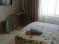 1-комнатная квартира, 34 м², 1 этаж по часам, Байтурсынова — Онкология за 2 000 〒 в Шымкенте, Аль-Фарабийский р-н — фото 2
