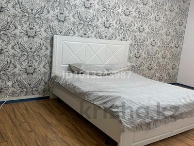 1-бөлмелі пәтер · 54 м² · 3 қабат, мкр. Алтын орда, Тәуелсіздік 5/2 — Гипермаркет Дина, бағасы: 12 000 ₸ в Актобе