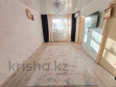 4-бөлмелі пәтер, 60 м², 3/5 қабат, мкр Фёдоровка , Молокова 113, бағасы: 16.2 млн 〒 в Караганде, Казыбек би р-н